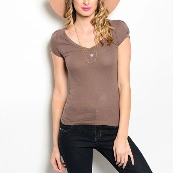 Finesse Tops - 🖤 2/$20 Finesse Brown V-Neck Tee